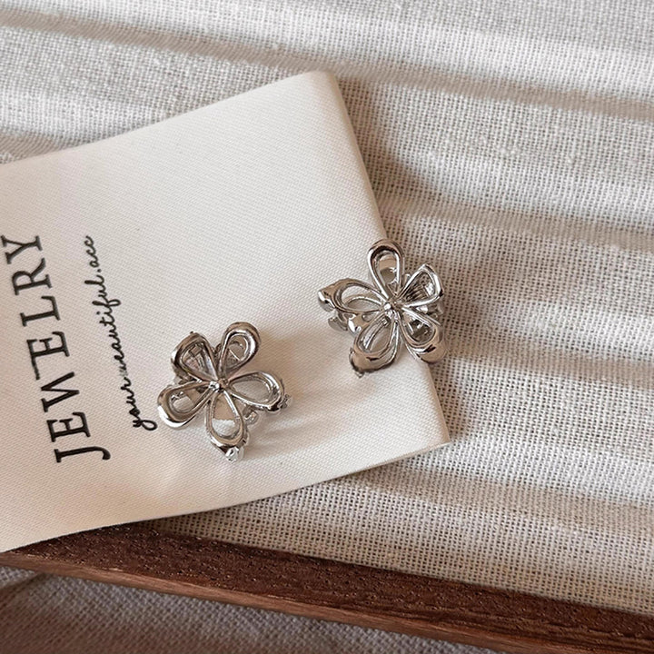 Delicate Alloy Flower Cute Mini Bangs Hair Clip Hair Accessories Wholesale